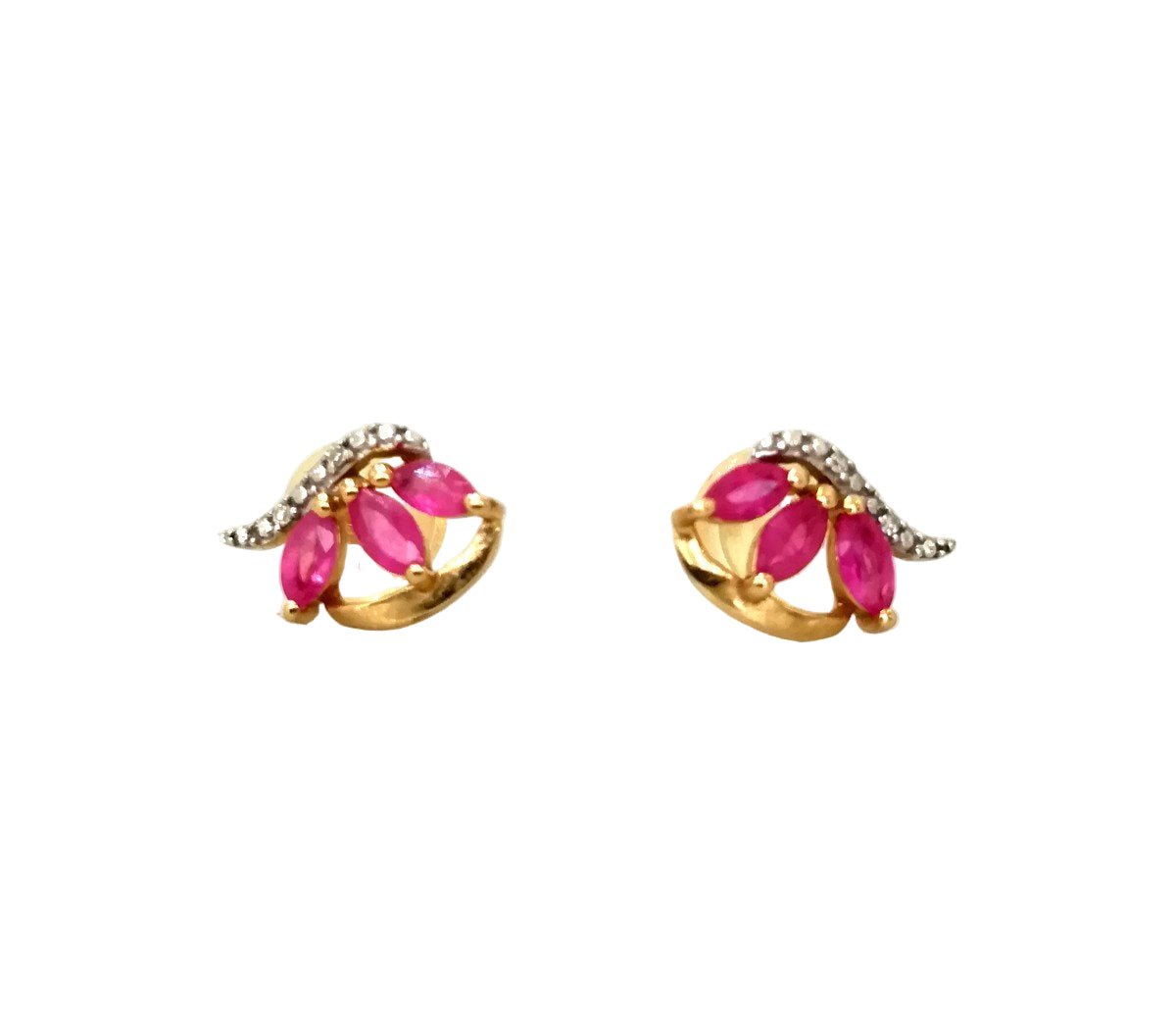 Boucles d'oreilles Puces en or jaune, or blanc, rubis, et diamants - Castafiore