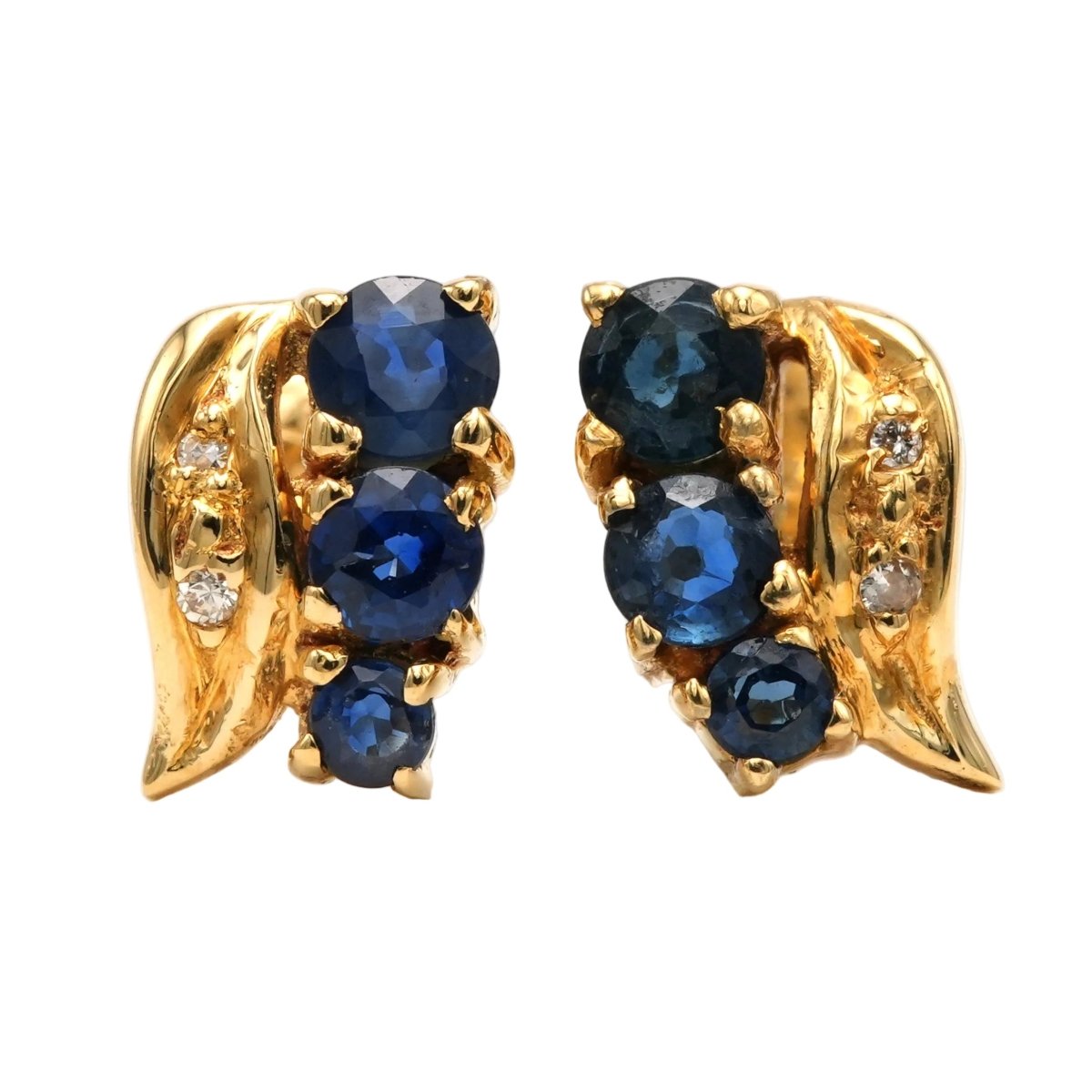 Boucles d'oreilles Puces en or jaune, saphirs et diamants - Castafiore