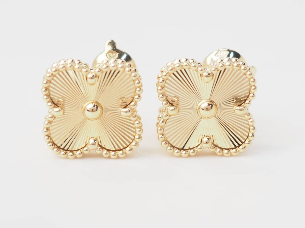 Boucles d'oreilles VAN CLEEF & ARPELS Alhambra vintage en or jaune - Castafiore