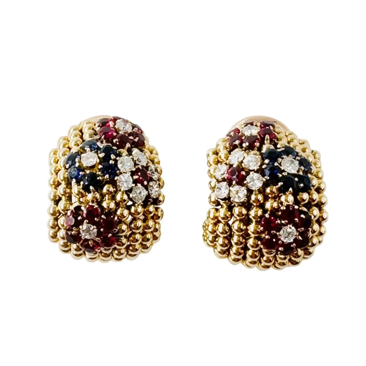 Boucles d'oreilles VAN CLEEF & ARPELS "Couscous Bagatelle" en or jaune, saphirs, rubis et diamants - Castafiore