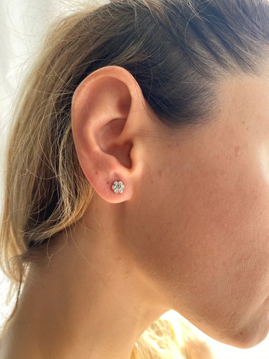 Boucles d'oreilles vintage en or avec diamants et grappes - Castafiore
