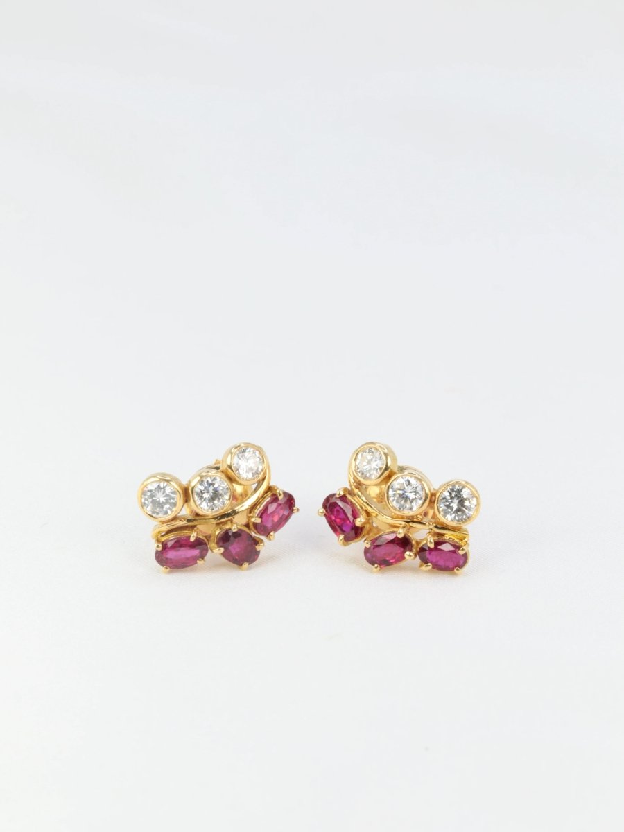 Boucles d’oreilles vintage en or, diamants et grenats - Castafiore