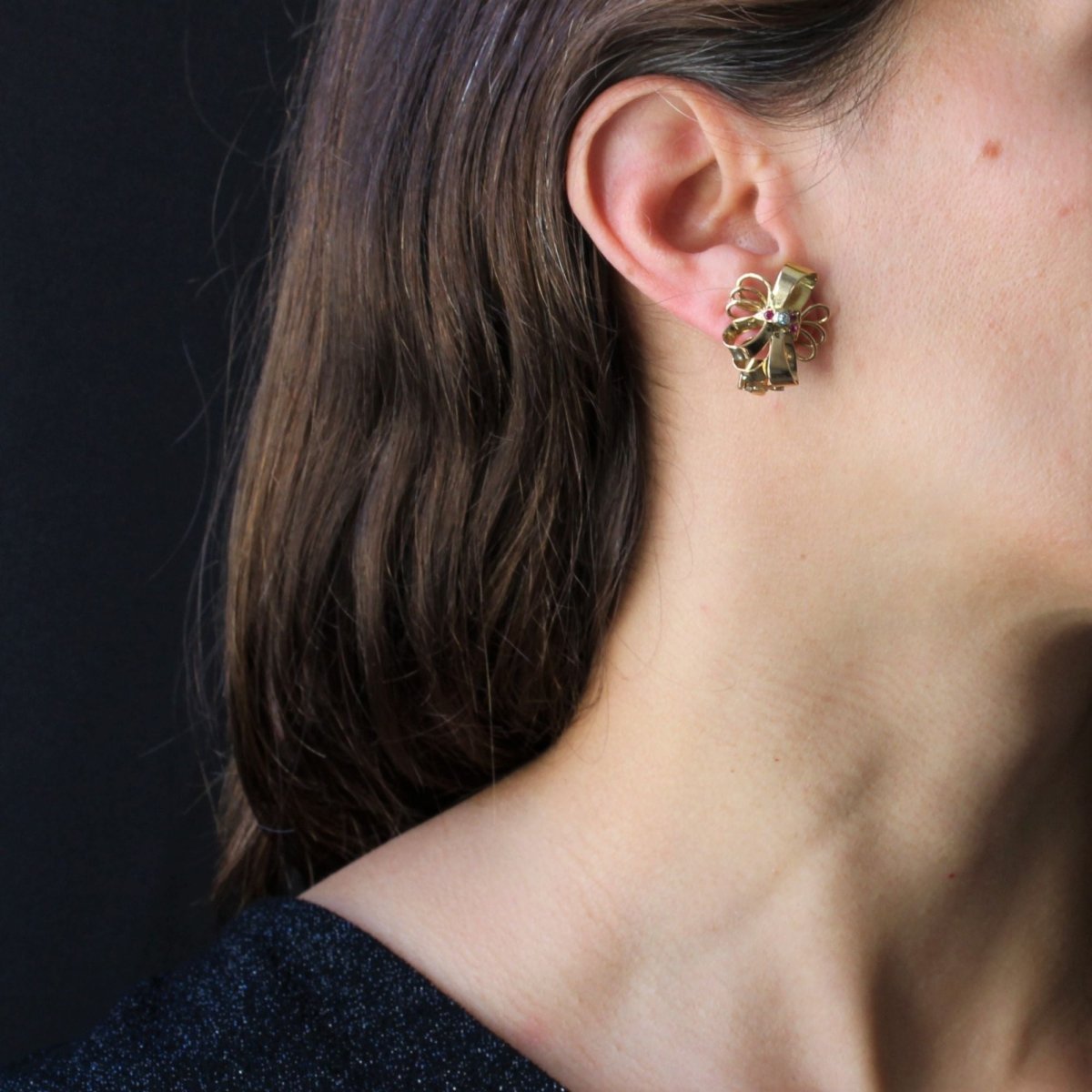 Boucles d'oreilles VINTAGE Nud en or jaune et diamants - Castafiore