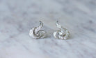 Boucles d'Oreilles Volutes Diamant Or Blanc - Castafiore