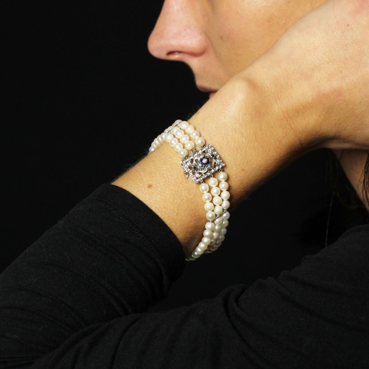 Bracelet 3 rangs de perles et son fermoir en or blanc - Castafiore