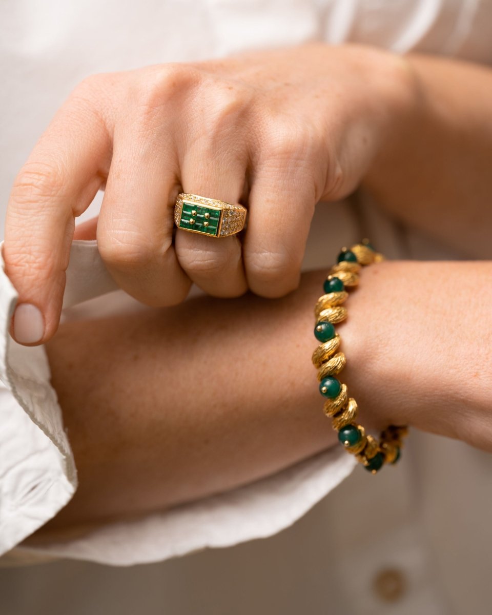 Bracelet Cartier boules en or jaune et chrysoprases - Castafiore