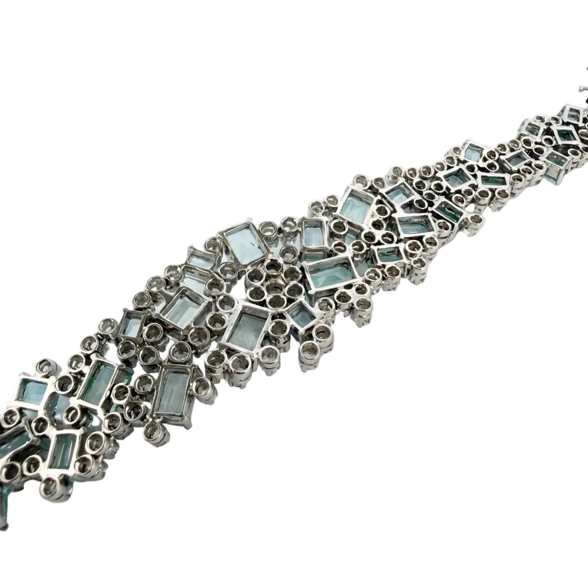 Bracelet en or blanc, aigues-marines et diamants - Castafiore