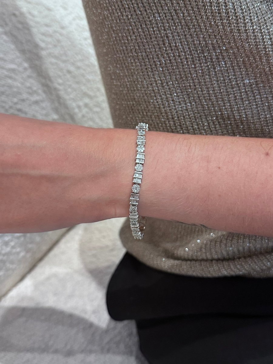 Bracelet en or blanc et diamants - Castafiore