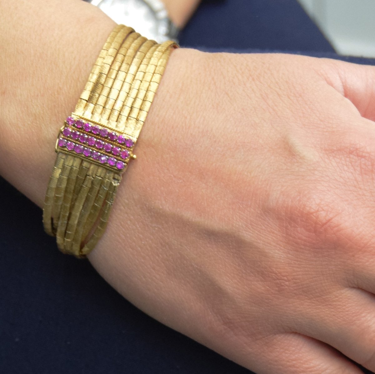 Bracelet en or jaune et rubis - Castafiore