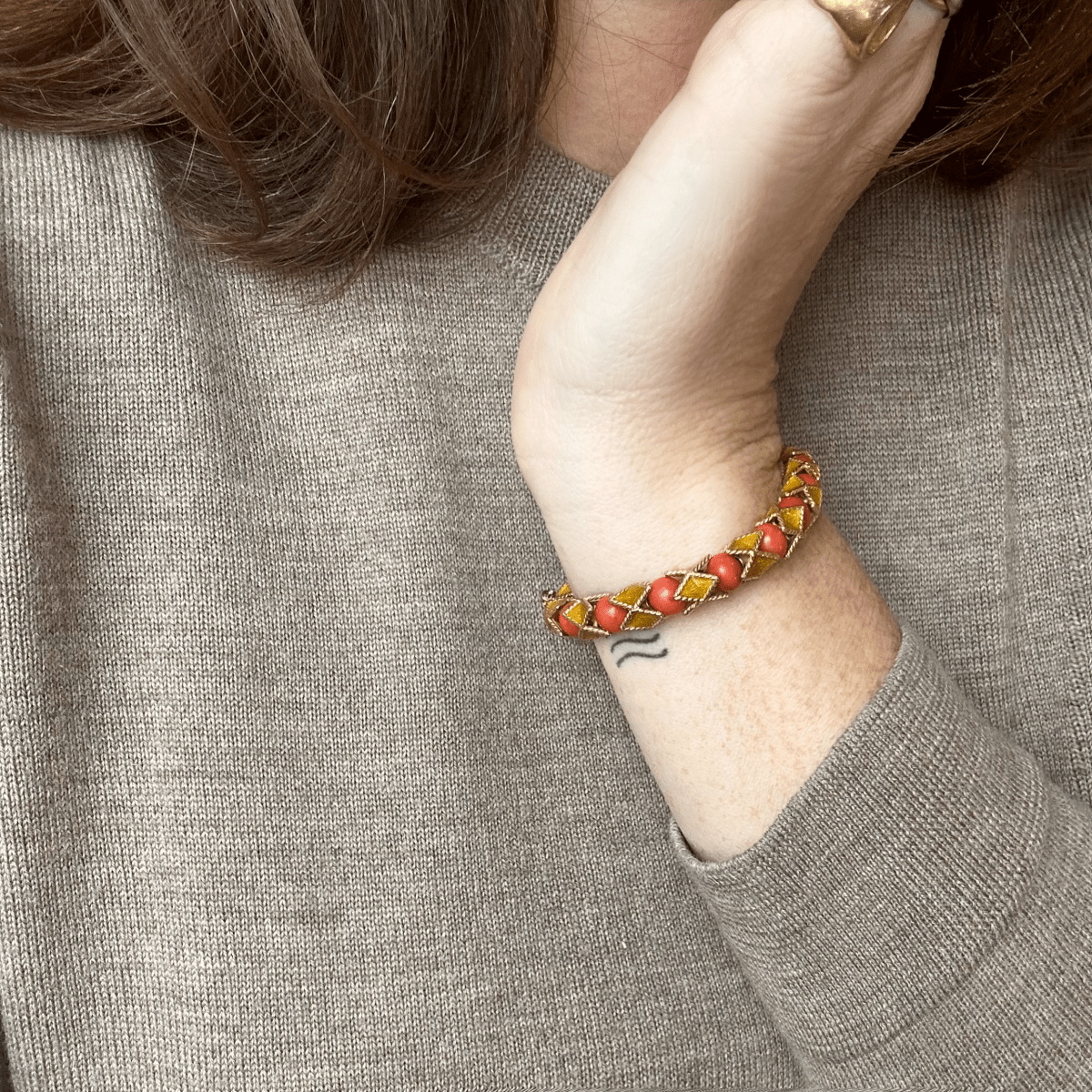 Bracelet JEAN ET PIERRE BELLIN articulé en or jaune et corail - Castafiore