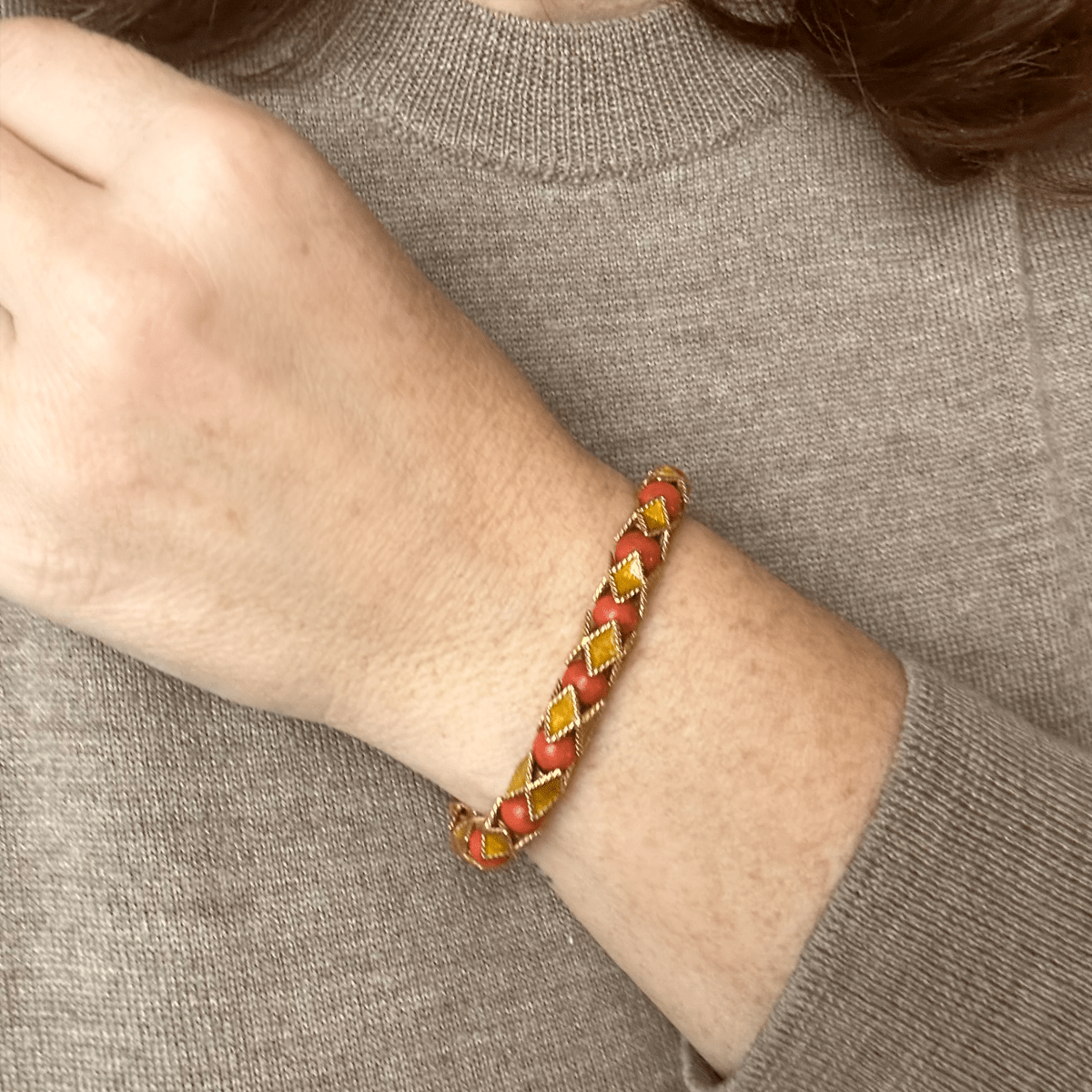 Bracelet JEAN ET PIERRE BELLIN articulé en or jaune et corail - Castafiore