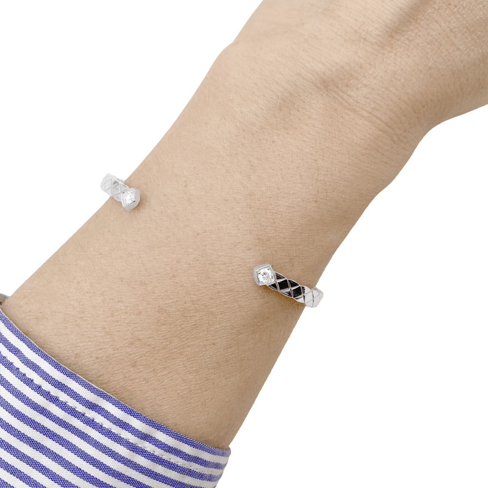 Bracelet Jonc CHANEL "Coco Crush" en or blanc et diamants - Castafiore