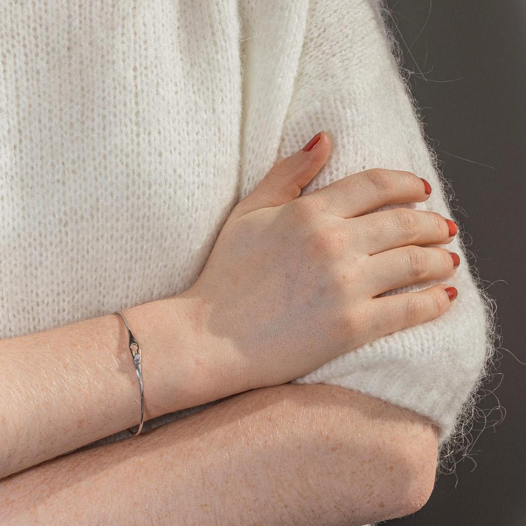 Bracelet Jonc DINH VAN "Serrure" en or blanc et diamant - Castafiore