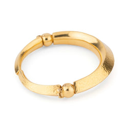 Bracelet jonc en or jaune martelé 22 k du créateur Lalaounis - Castafiore