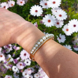 Bracelet Jonc en or jaune, perles et diamants - Castafiore