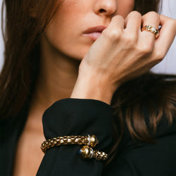 Bracelet Jonc FOPE "Diva" en or jaune, saphirs et diamants - Castafiore