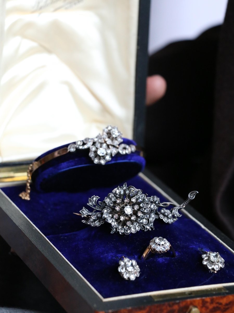 Bracelet jonc Napoléon III or rose diamants taille rose - Castafiore