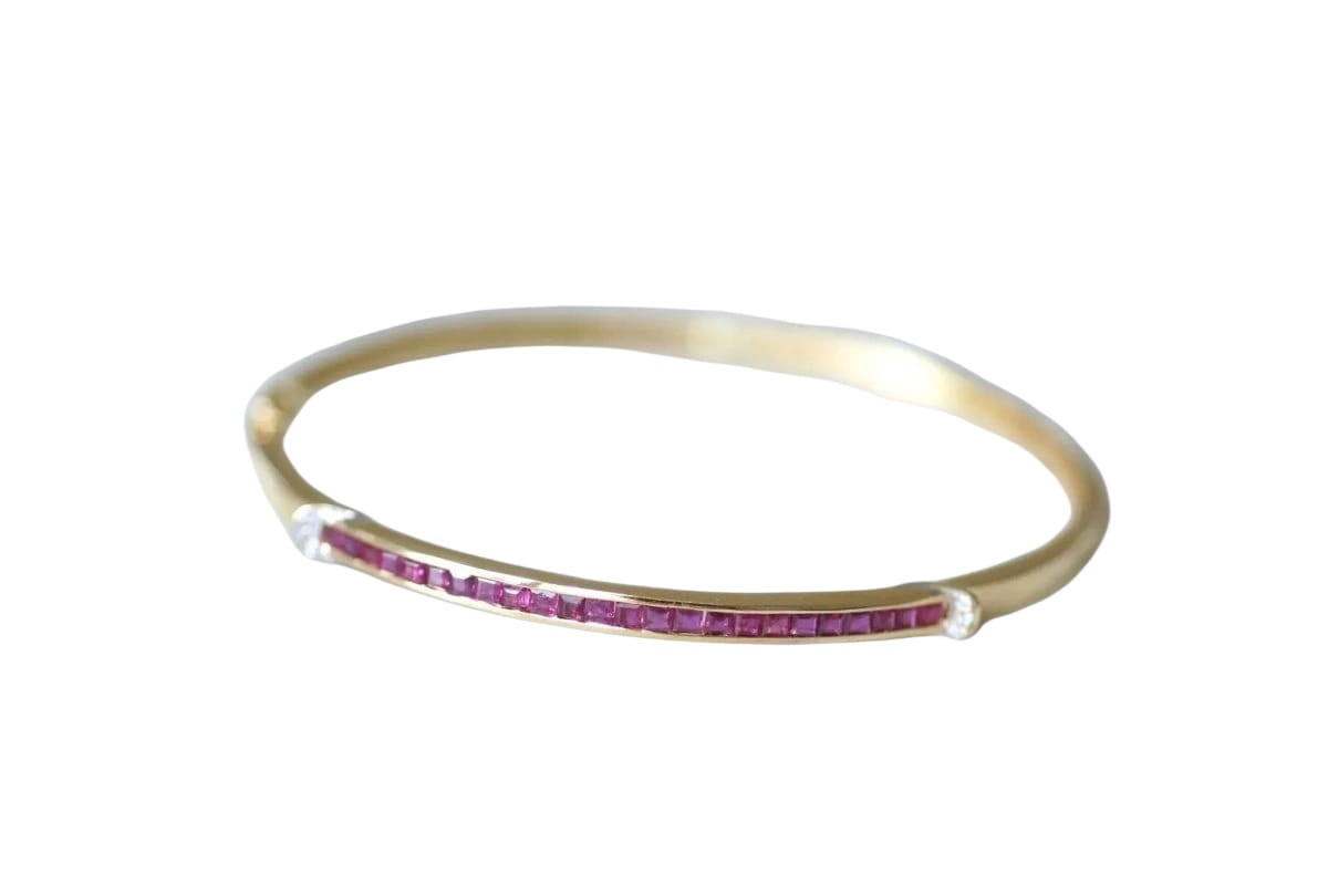 Bracelet jonc ouvrant rubis calibrés et diamants - Castafiore