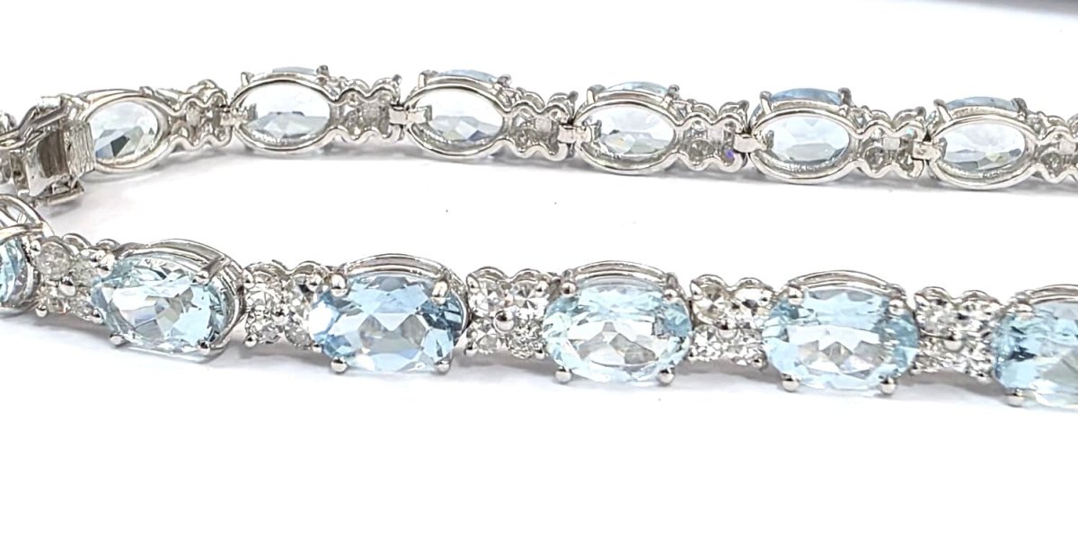 Bracelet Ligne en or blanc, aigue-marine et diamants - Castafiore