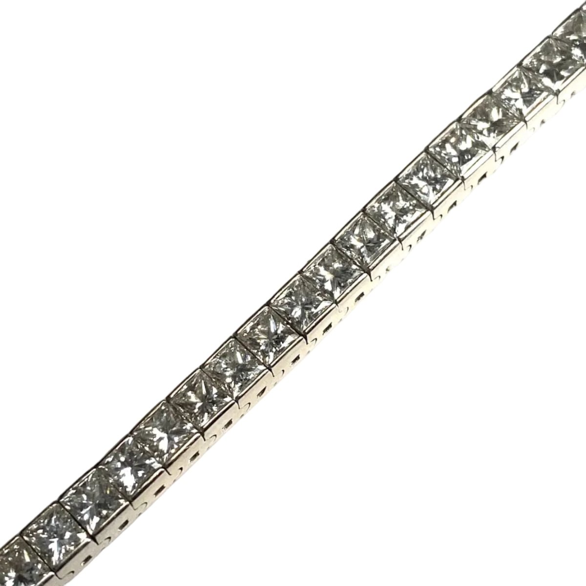 Bracelet Ligne en or blanc et diamants - Castafiore