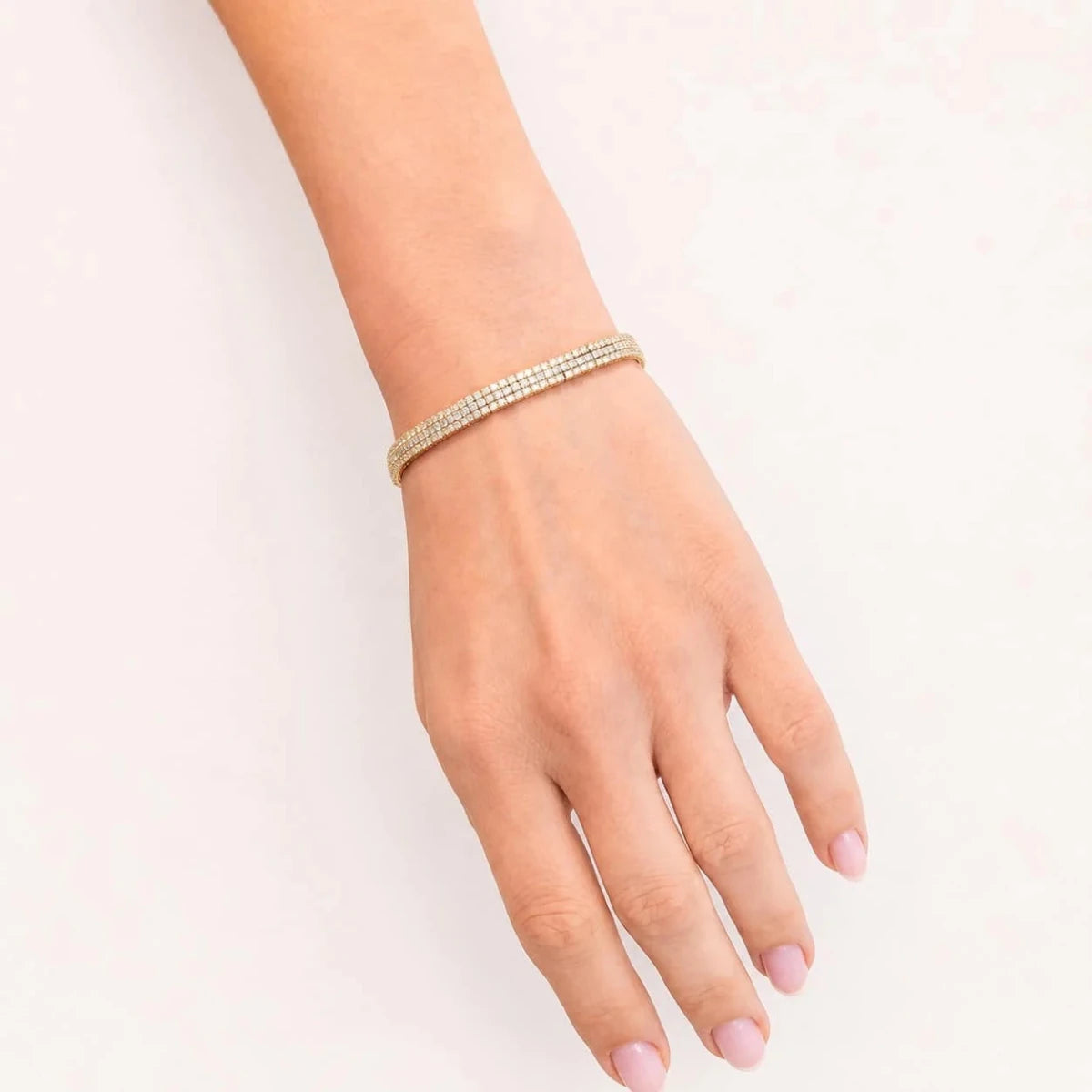 Bracelet Ligne en or blanc, or jaune, or rose et diamants - Castafiore
