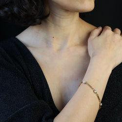 Bracelet Ligne en or jaune et perles - Castafiore