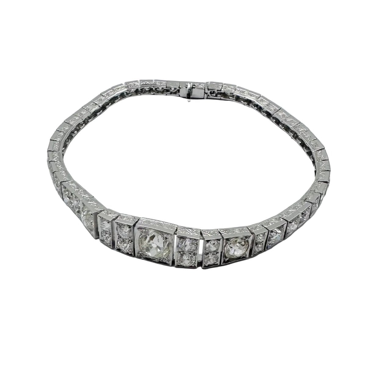 Bracelet Ligne en platine et diamants - Castafiore