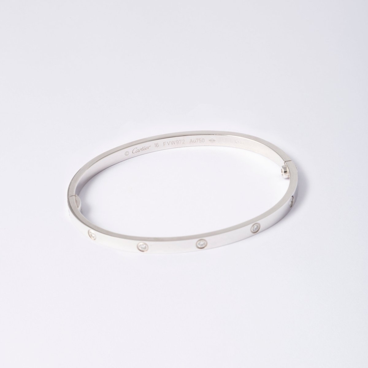 Bracelet "Love" CARTIER en or gris, petit modèle, 10 diamants - Castafiore