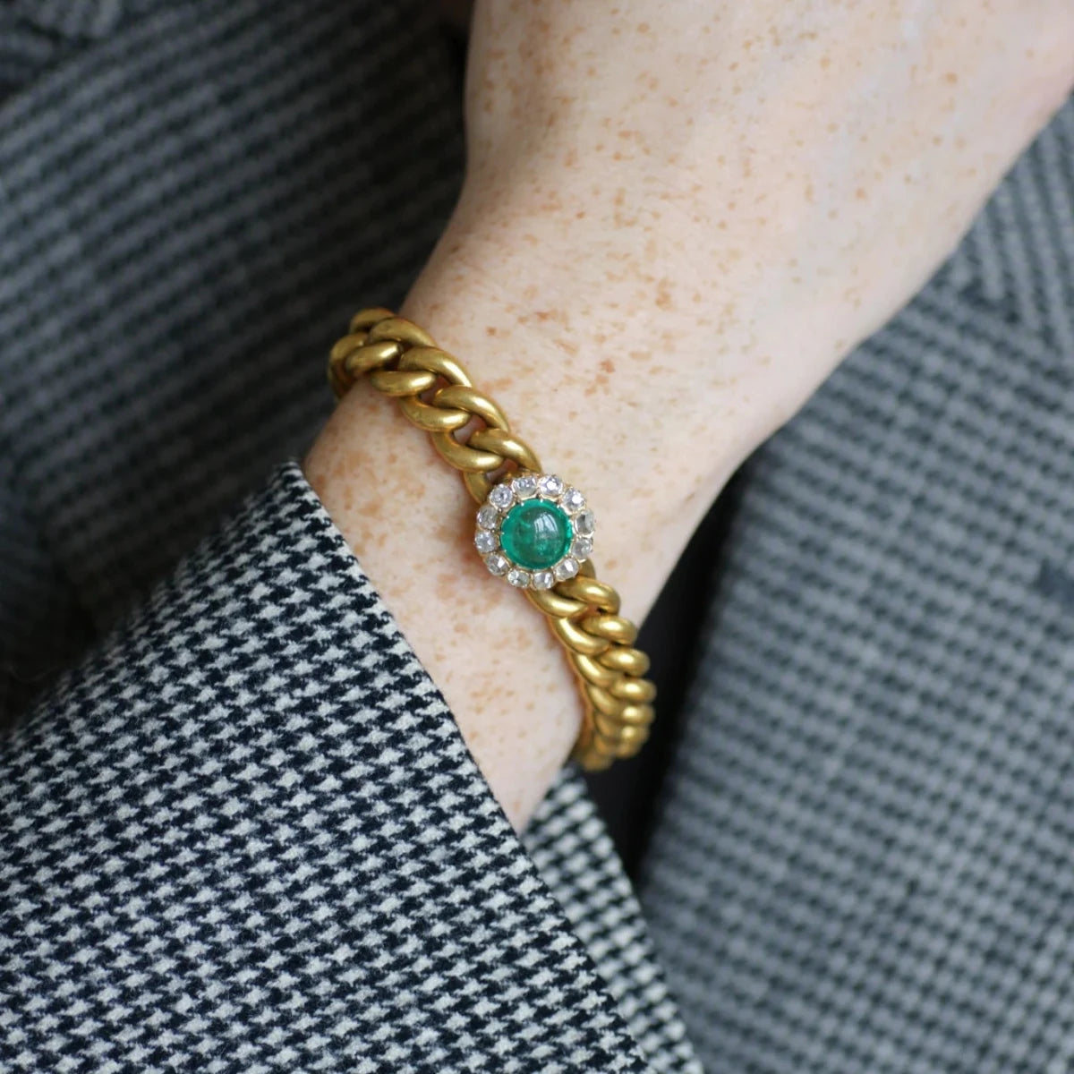 Bracelet Maille en or jaune, émeraude et diamants - Castafiore