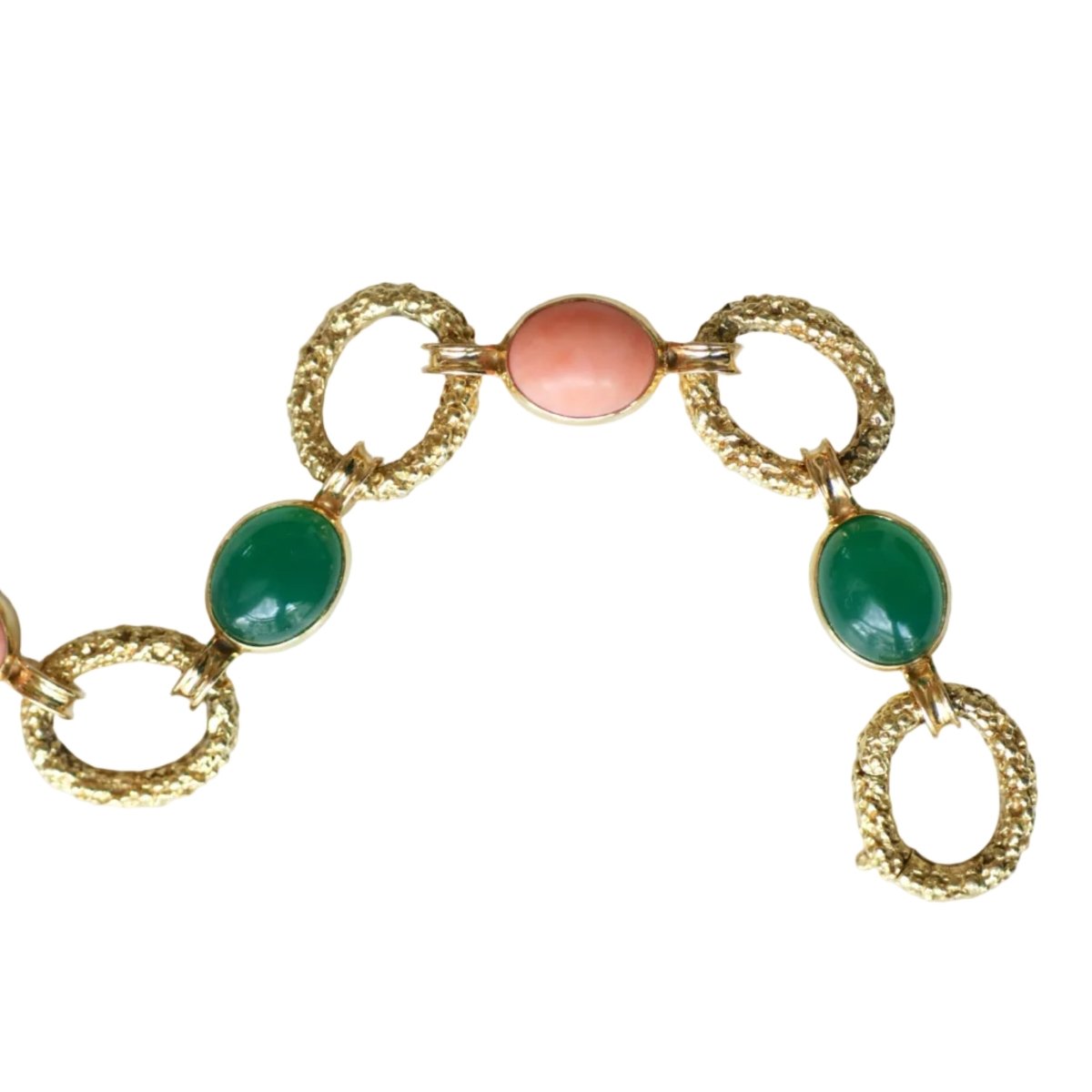 Bracelet Maille VAN CLEEF & ARPELS "Delphes" en or jaune, corail et chrysoprase - Castafiore