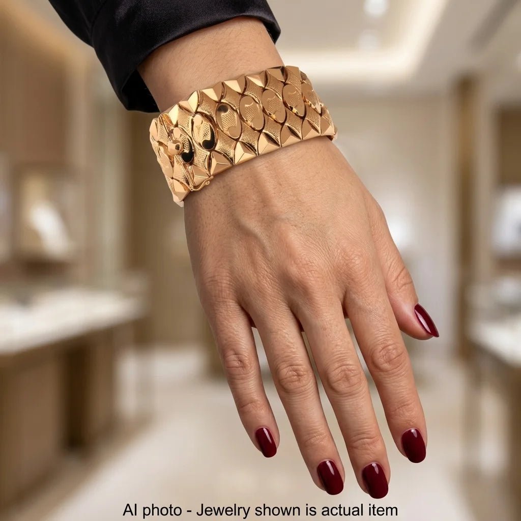 Bracelet Manchette en or jaune - Castafiore