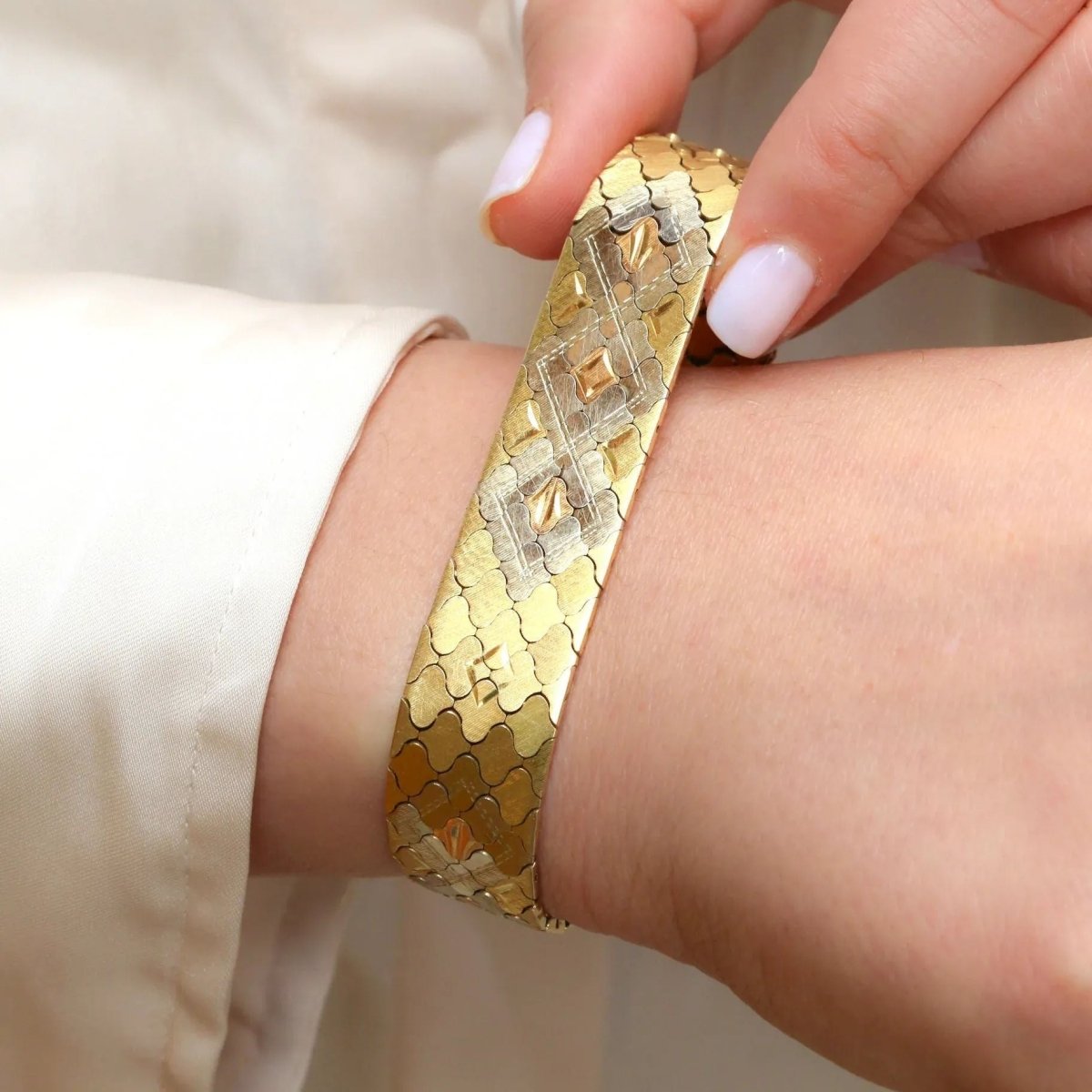 Bracelet manchette en or jaune, or blanc et or rose - Castafiore