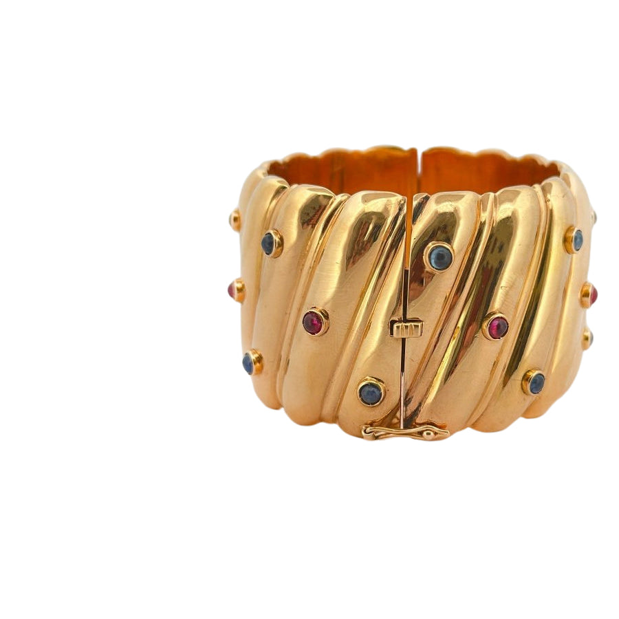 Bracelet Manchette MARCHAK en or jaune, saphirs et rubis - Castafiore