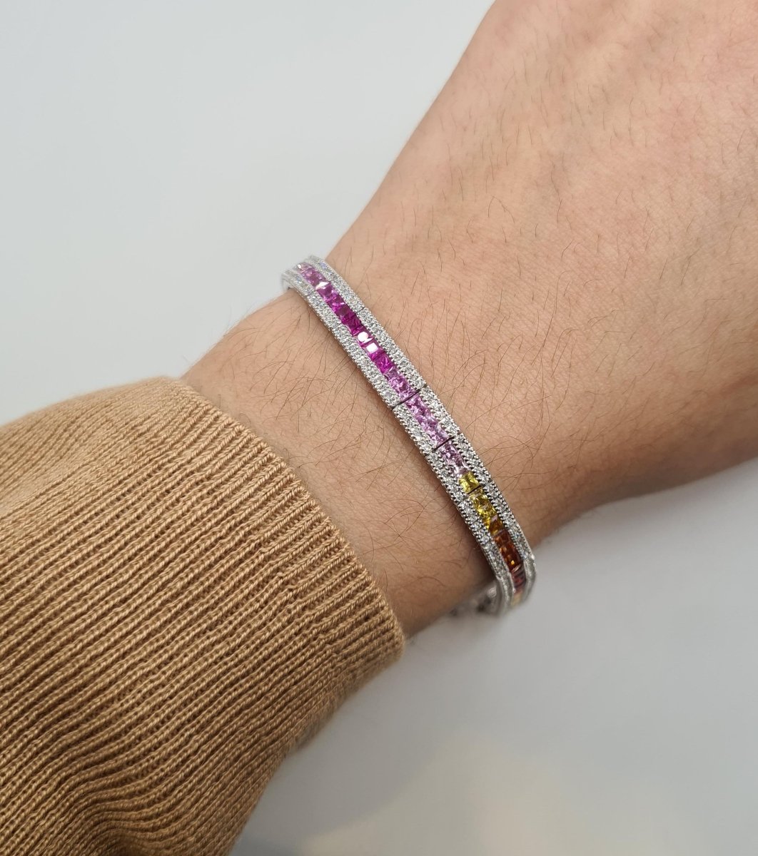 Bracelet or blanc serti de diamants et saphir multi-couleur - Castafiore