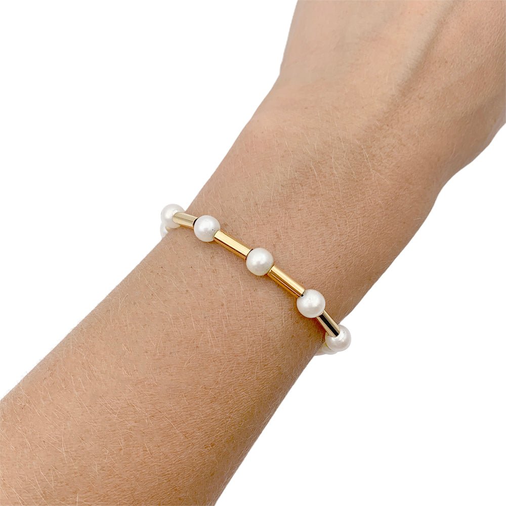 Bracelet Poiray, "Roseau", or jaune et perles. - Castafiore