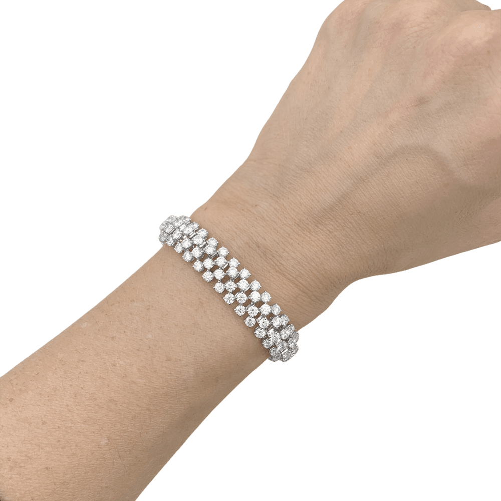 Bracelet Rivière BOUCHERON "Angélique" en or blanc et diamants - Castafiore