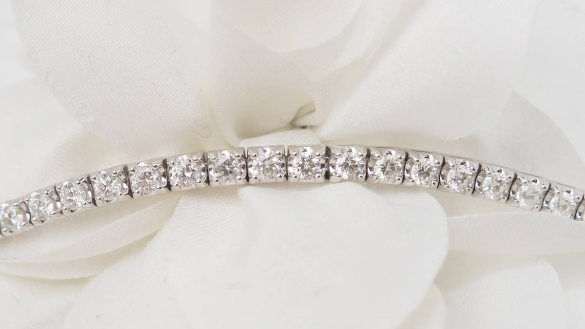 Bracelet rivière en or blanc et diamants - Castafiore