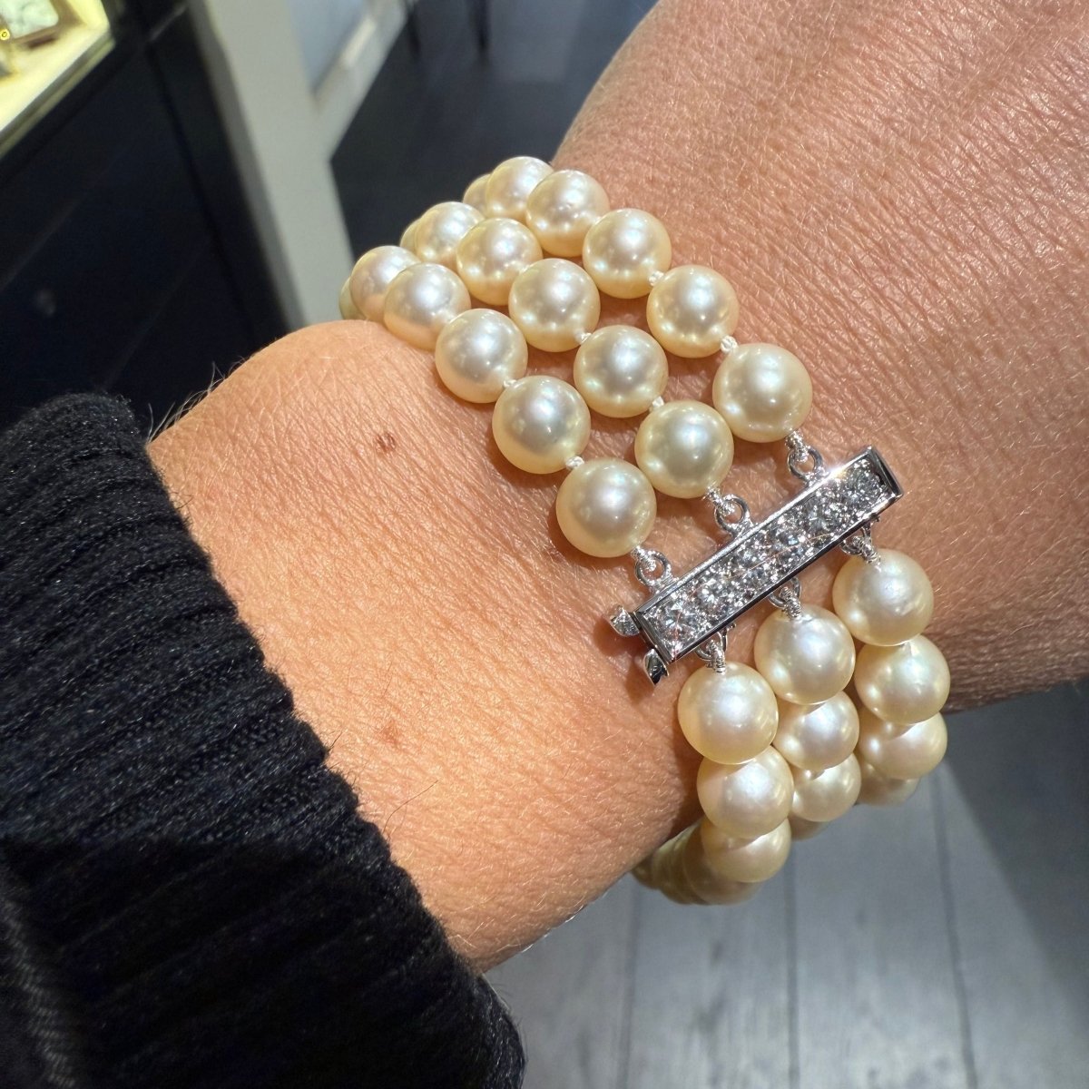 Bracelet Souple en or blanc, perles et diamants - Castafiore