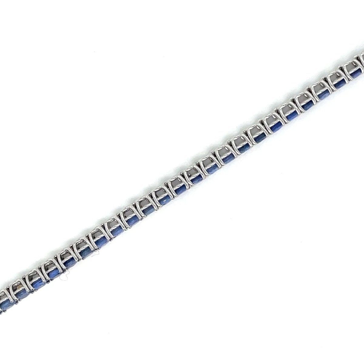 Bracelet tennis en or avec saphir bleu naturel de 7 carats - Castafiore