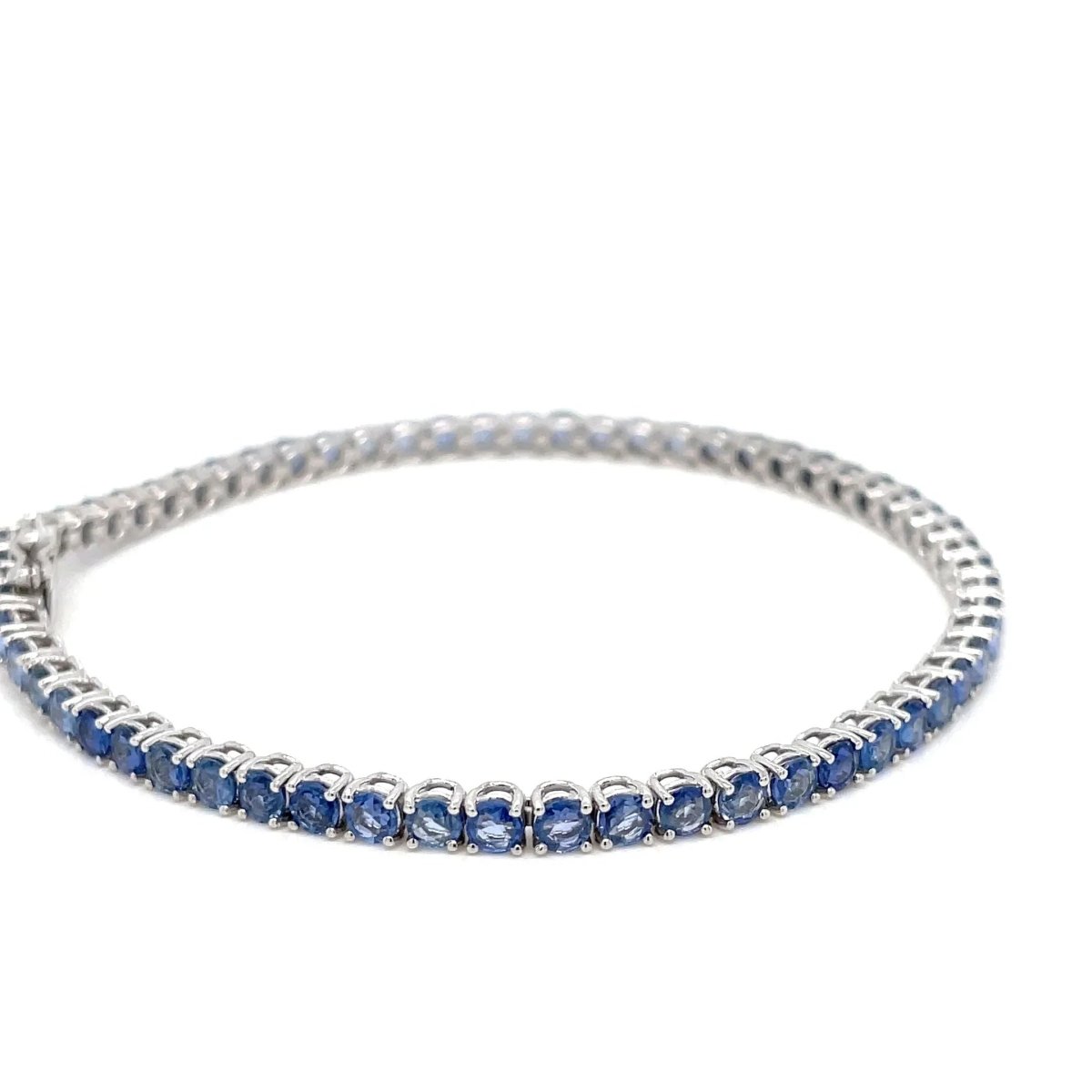Bracelet tennis en or avec saphir bleu naturel de 7 carats - Castafiore
