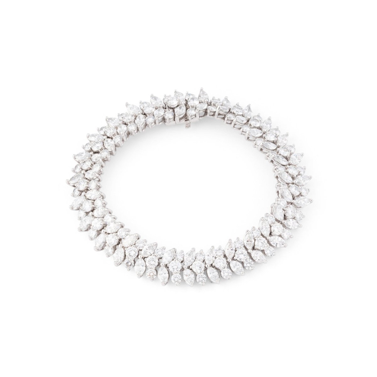 Bracelet TIFFANY & CO. "Feuillages" en platine et diamants - Castafiore