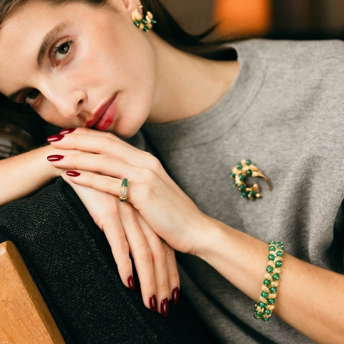 Bracelet VAN CLEEF & ARPELS "Gui" en or jaune et chrysoprases - Castafiore