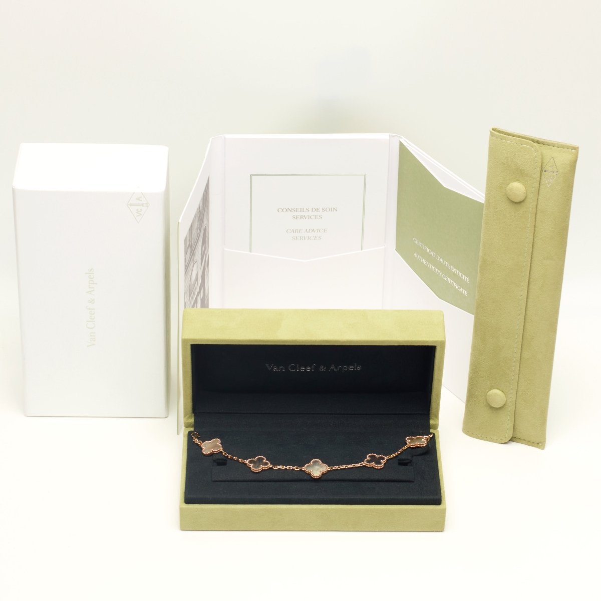 Bracelet Van Cleef & Arpels SPECIAL ORDER Vintage Alhambra 5 motifs nacre grise en or rose - Castafiore