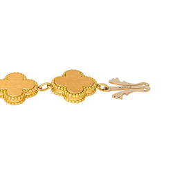Bracelet VAN CLEEF & ARPELS "Sweet Alhambra" en or jaune, nacre - Castafiore