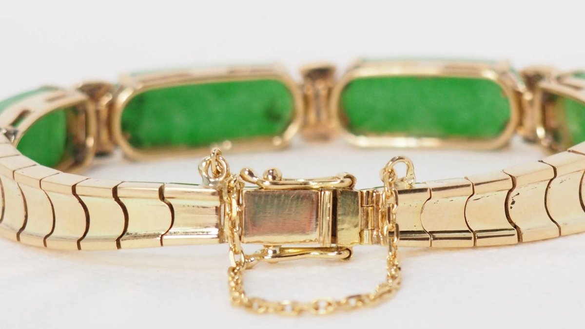Bracelet vintage en or jaune, jade et diamants - Castafiore