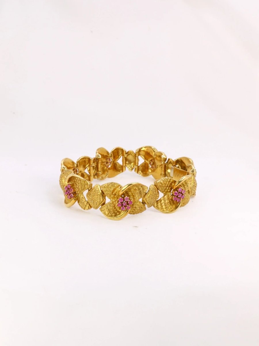 Bracelet vintage fleur en or amati et rubis - Castafiore