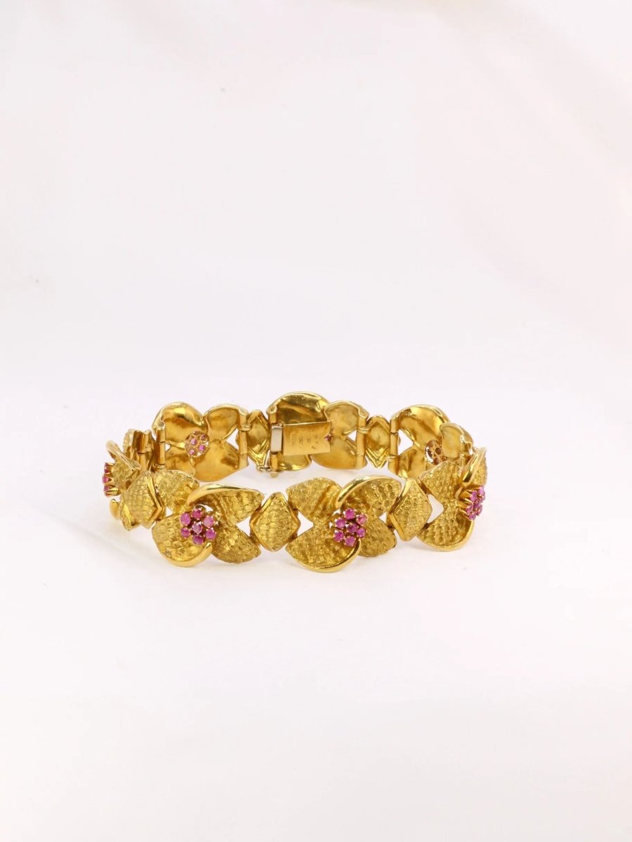Bracelet vintage fleur en or amati et rubis - Castafiore