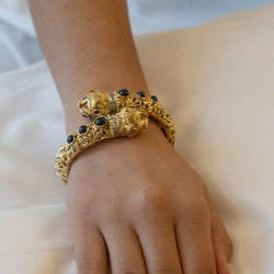 Bracelet ZOLOTAS "Chimère" en or jaune, saphirs et diamants - Castafiore