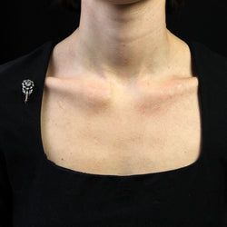 Broche ANCIENNE Fleur en or rose et argent diamants - Castafiore