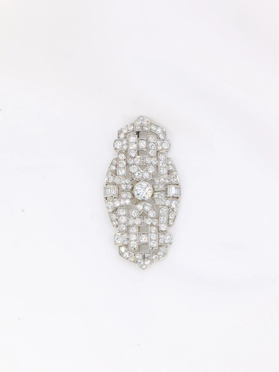 Broche Art Deco en Or blanc et diamants - Castafiore